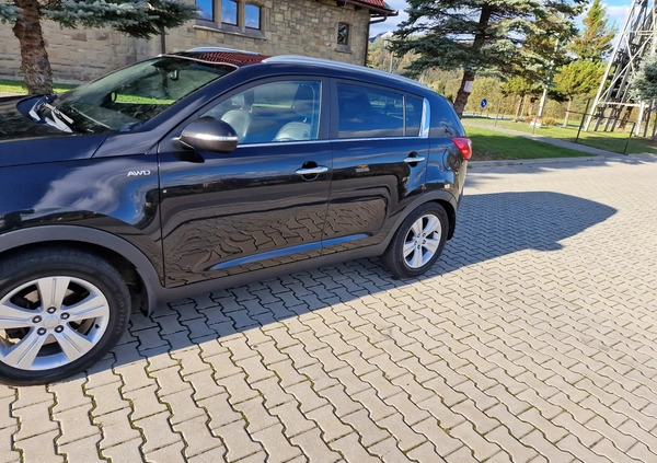 Kia Sportage cena 45000 przebieg: 187000, rok produkcji 2011 z Oświęcim małe 781